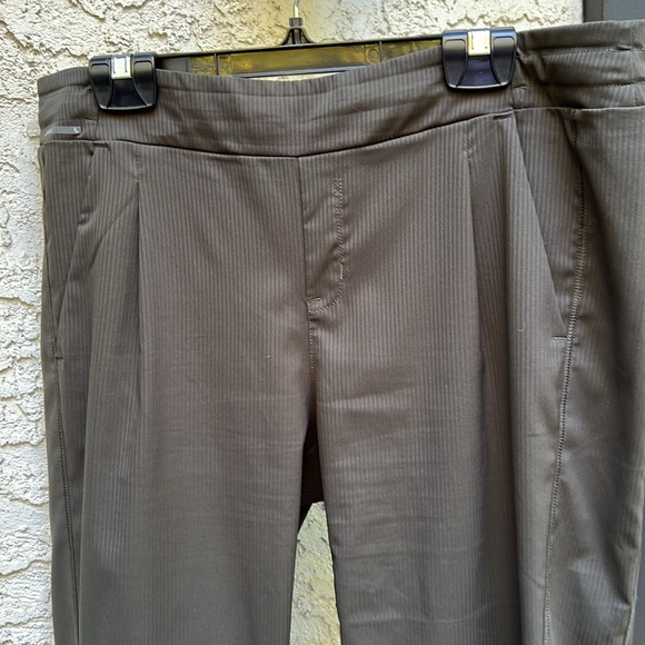 LOLE casual pants size medium - Picture 2 of 4